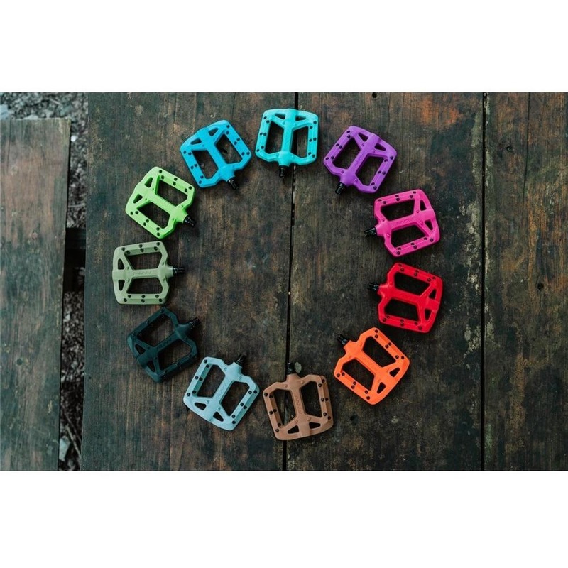 FUNN Taipan Flat Pedals Green