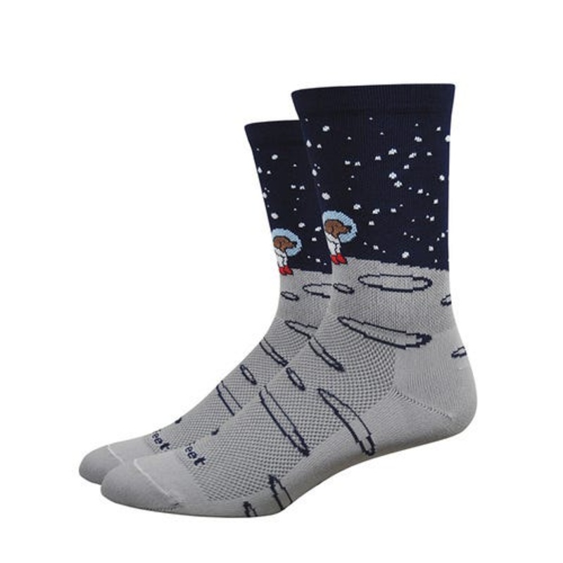 Defeet Aireator 6” Socks Moon Doggo MD
