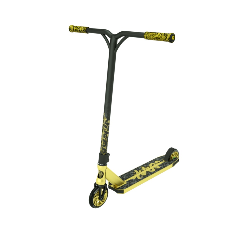 MGP Kick Kaos Scooter Gold/Black