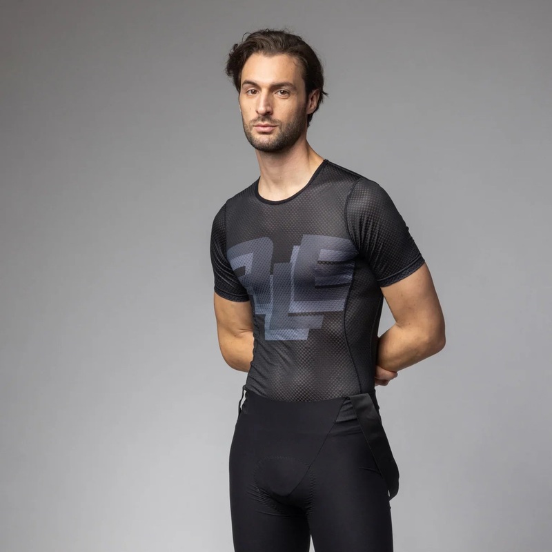 Multiverse Al Multiverse sub -sub -subsidiary 2025 Black S