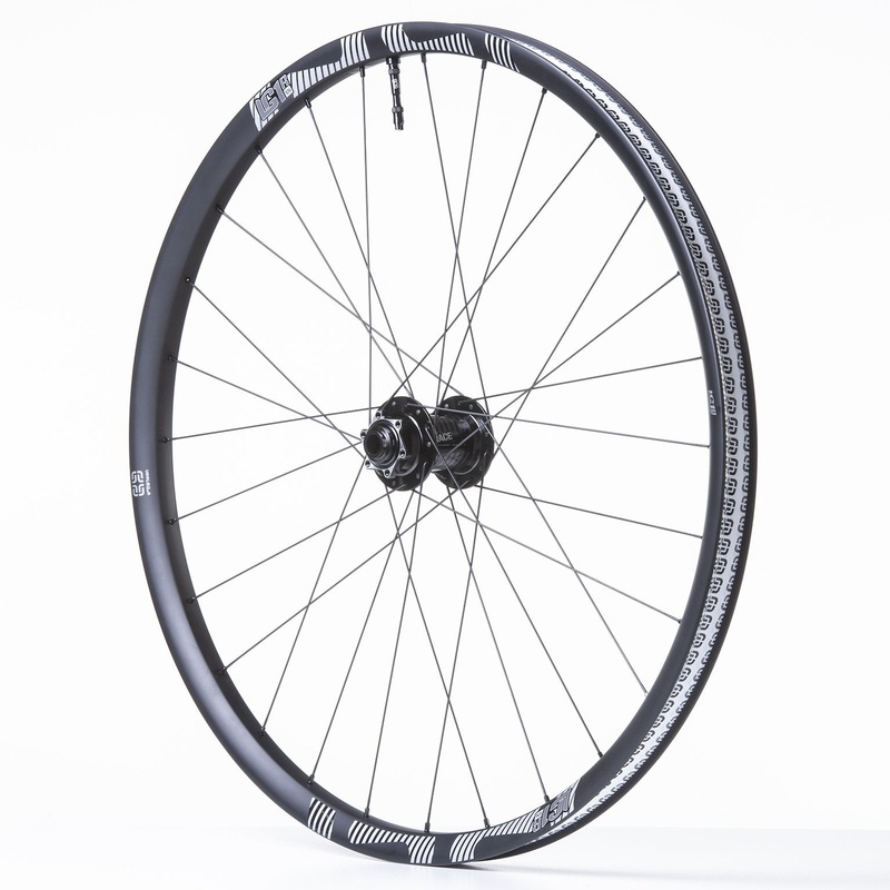 E*Thirtteen front wheel LG1 Race Carbon Enduro 2021 29″