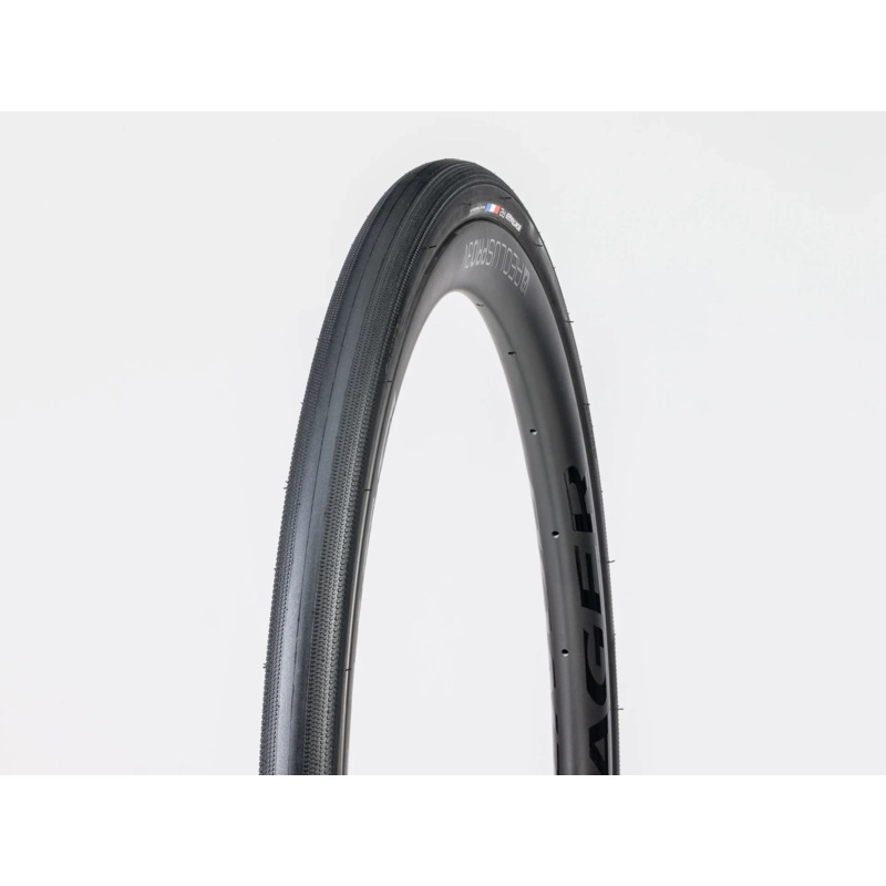 BonTrager R2 hard-chase Lite tire 700x28c