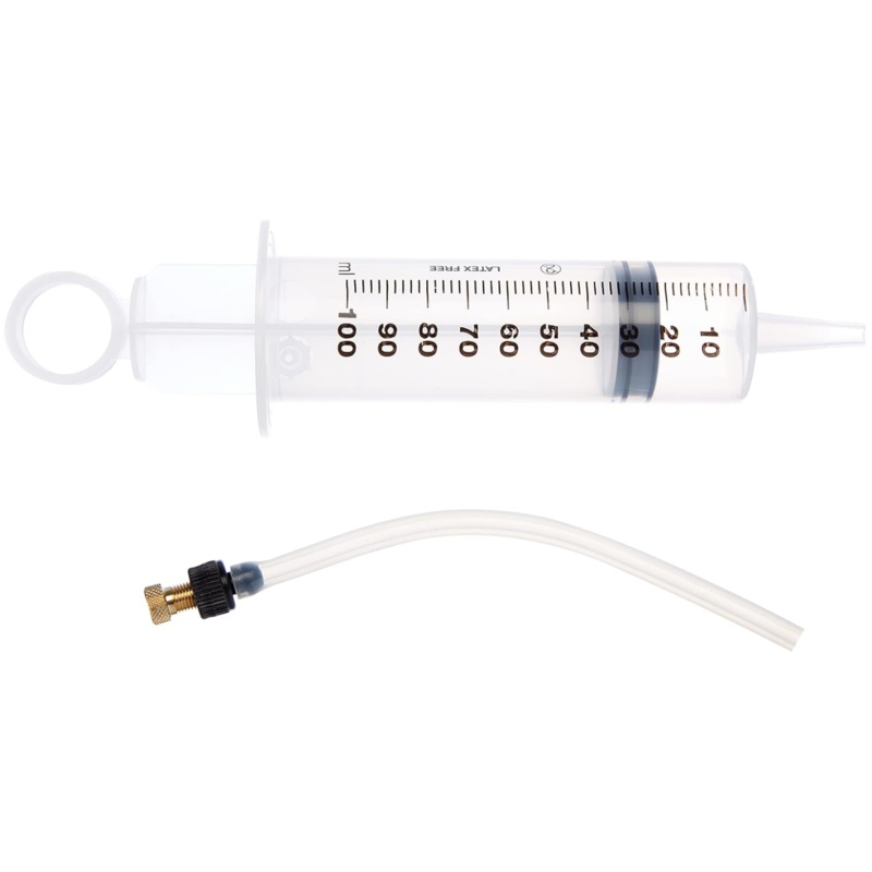 Gist syringe for seal liquid