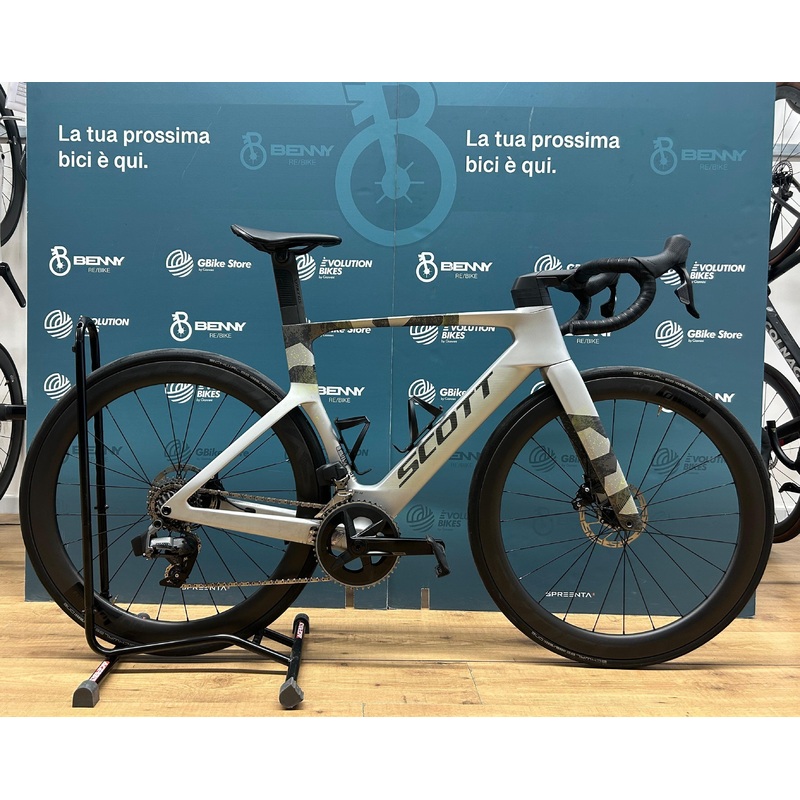 Scott Foil RC 30 Axs (Upgrade wheels) Size S – Used S