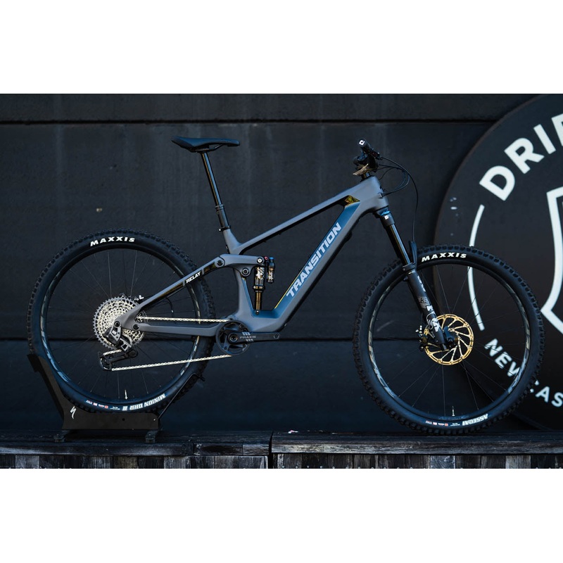 Transition Relay Carbon Large (BRAND NEW) – EOFY Deal!