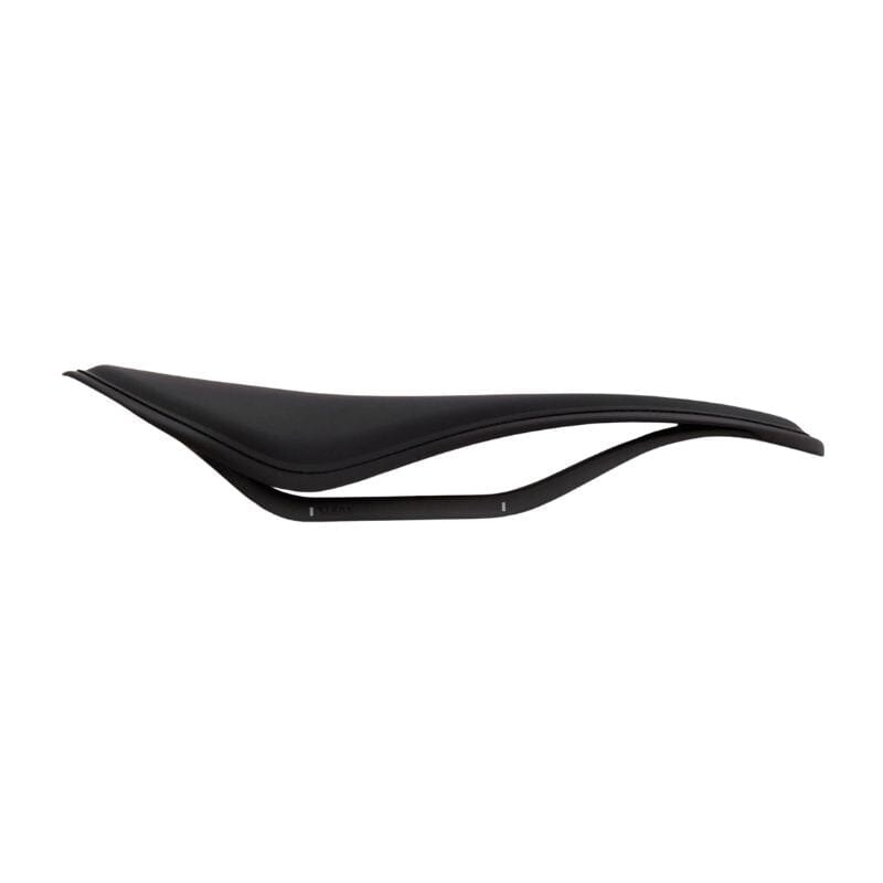 Fabric ALM Ultimate Shallow Saddle Black/Red