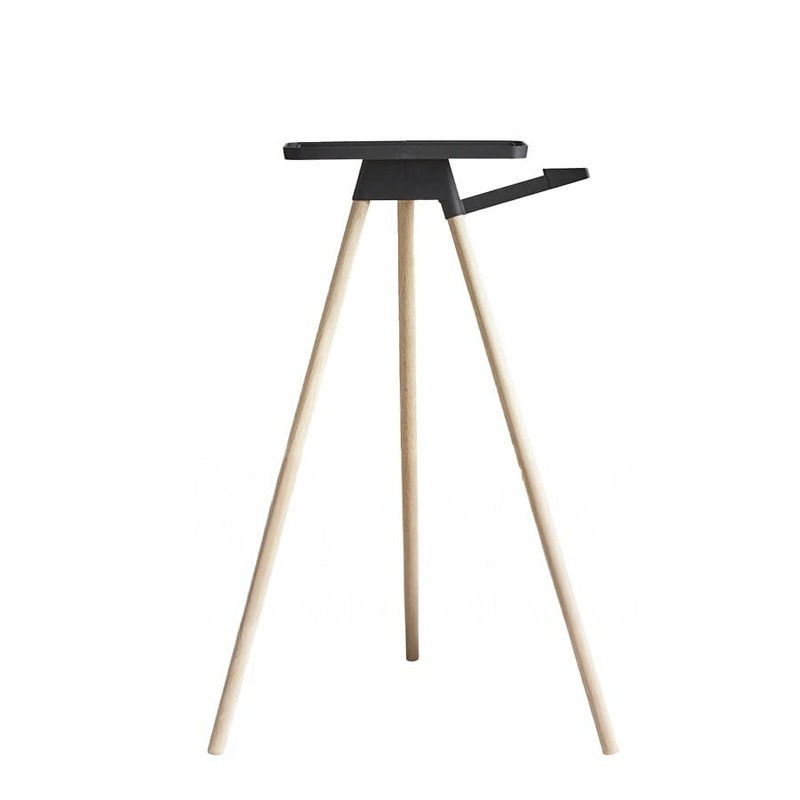 tons iPad Race Table + Towel Holder Natural Oak